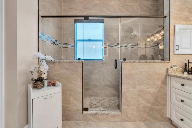 2718 BRIANHOLLY DRIVE, Valrico, FL 33596