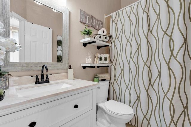 2718 BRIANHOLLY DRIVE, Valrico, FL 33596