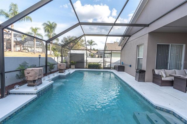 2718 BRIANHOLLY DRIVE, Valrico, FL 33596