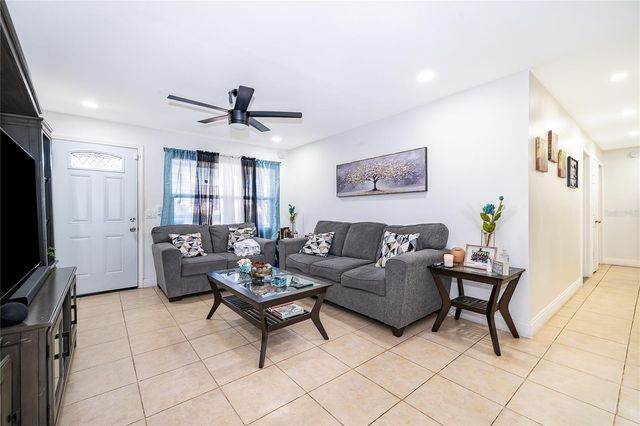 10 E CELESTE STREET, Apopka, FL 32703