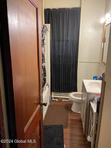 645 Myrtle Avenue, Albany, NY 12208