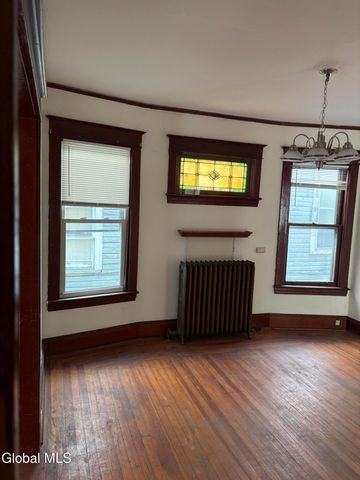 645 Myrtle Avenue, Albany, NY 12208