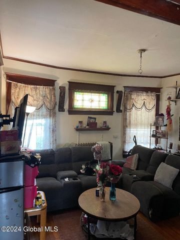 645 Myrtle Avenue, Albany, NY 12208