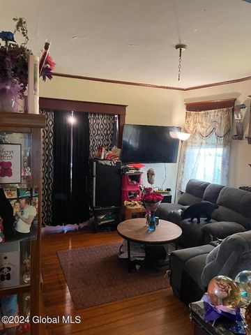 645 Myrtle Avenue, Albany, NY 12208