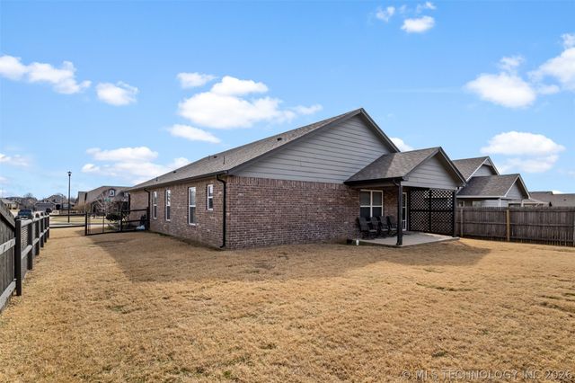 11314 N 147th East Place, Owasso, OK 74055
