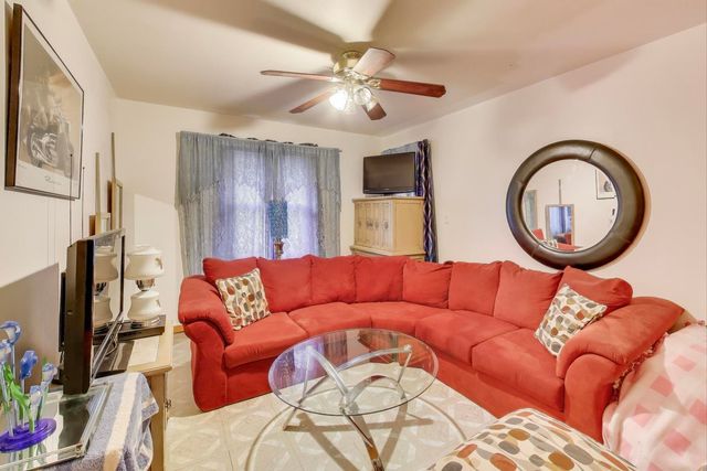 2032 S 22nd Avenue, Broadview, IL 60155