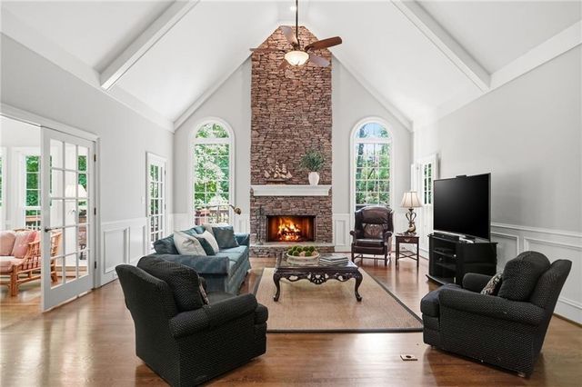 425 Tapestry Trail, Roswell, GA 30076