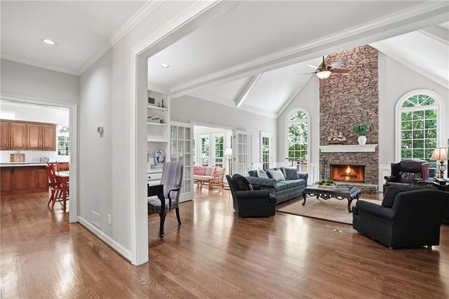 425 Tapestry Trail, Roswell, GA 30076
