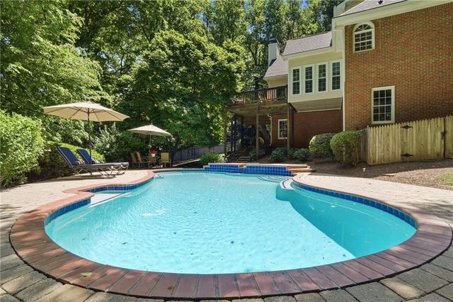 425 Tapestry Trail, Roswell, GA 30076