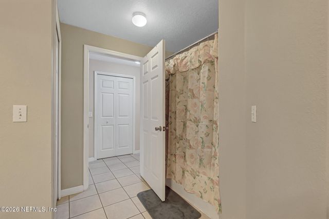 8550 TOUCHTON Road 524, Jacksonville, FL 32216