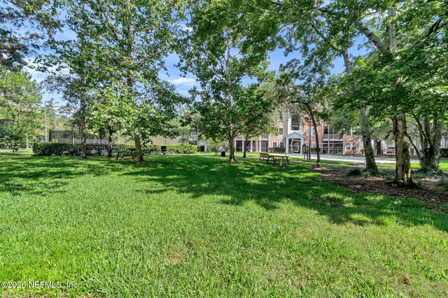 8550 TOUCHTON Road 524, Jacksonville, FL 32216