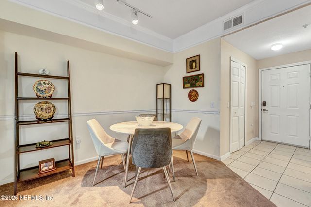 8550 TOUCHTON Road 524, Jacksonville, FL 32216