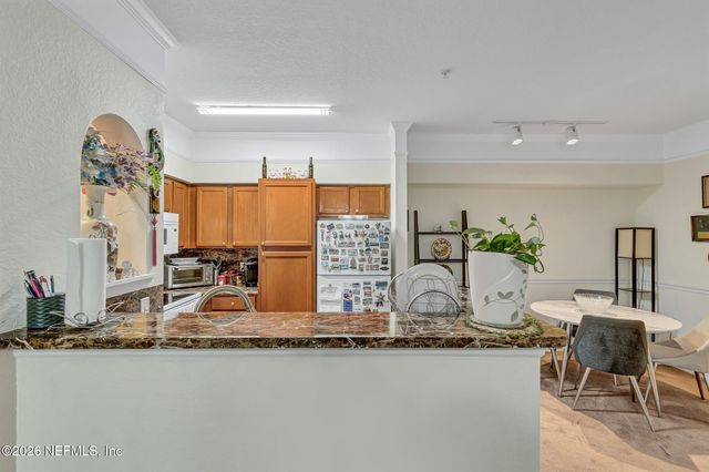 8550 TOUCHTON Road 524, Jacksonville, FL 32216