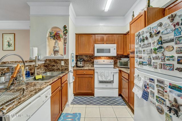 8550 TOUCHTON Road 524, Jacksonville, FL 32216