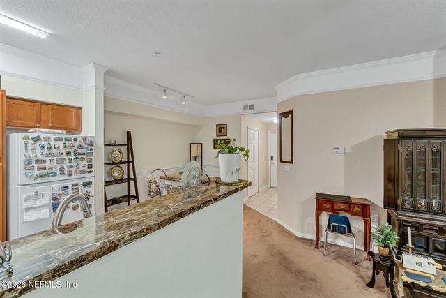 8550 TOUCHTON Road 524, Jacksonville, FL 32216