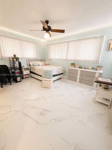 9395 Nassau Dr, Cutler Bay, FL 33189