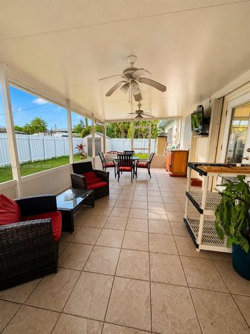 9395 Nassau Dr, Cutler Bay, FL 33189