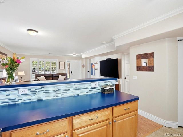 1362 S Cathay Ct 101, Aurora, CO 80017