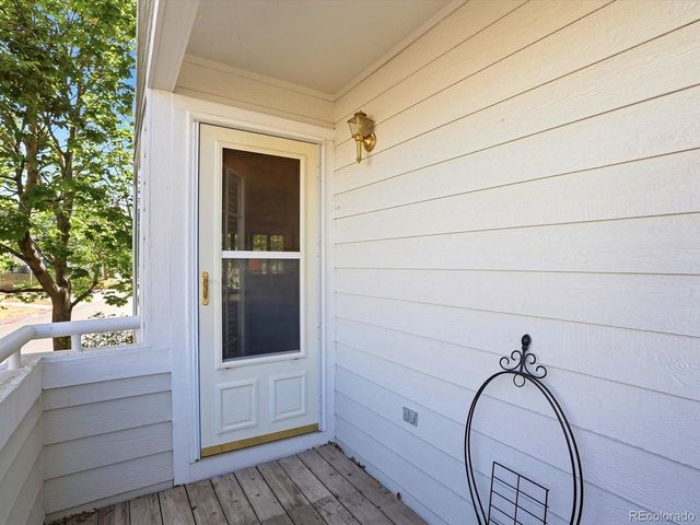 1362 S Cathay Ct 101, Aurora, CO 80017