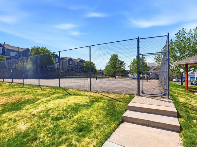 1362 S Cathay Ct 101, Aurora, CO 80017