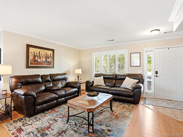 1362 S Cathay Ct 101, Aurora, CO 80017