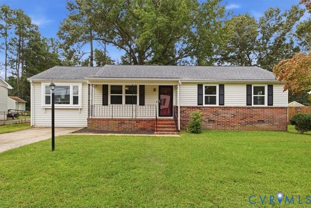 3304 Sussex Dr, Hopewell, VA 23860