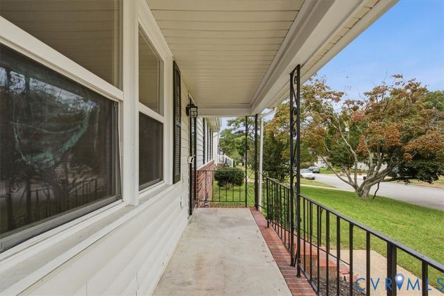 3304 Sussex Dr, Hopewell, VA 23860
