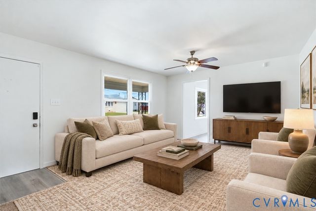3304 Sussex Dr, Hopewell, VA 23860