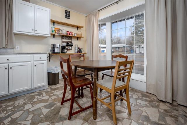 3126 Chisholm Trail, Enid, OK 73701