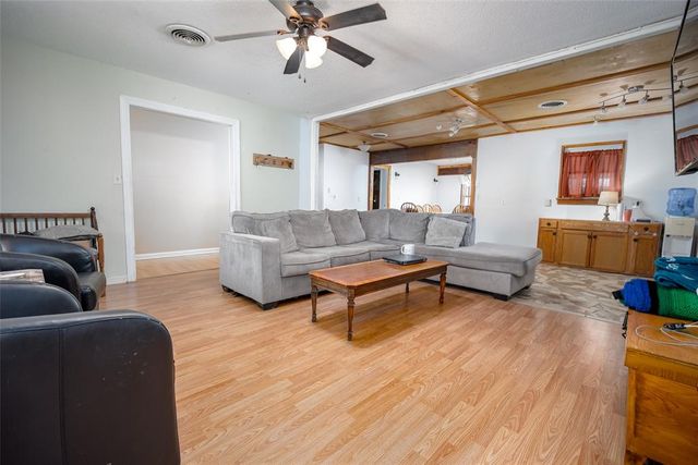 3126 Chisholm Trail, Enid, OK 73701