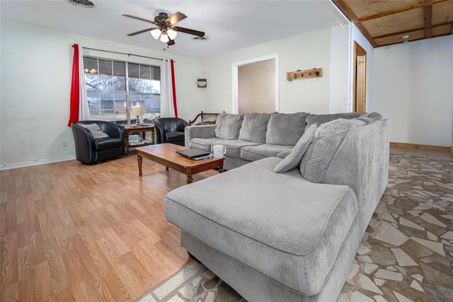 3126 Chisholm Trail, Enid, OK 73701