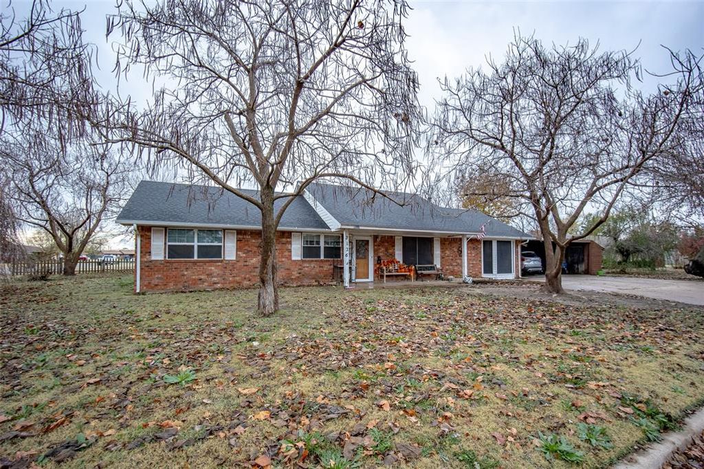 3126 Chisholm Trail, Enid, OK 73701