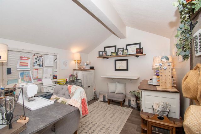 8384 E 350 N, Kendallville, IN 46755