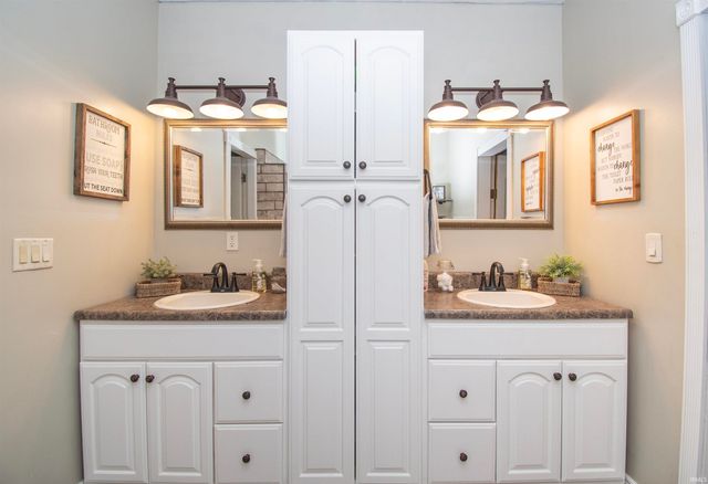 8384 E 350 N, Kendallville, IN 46755