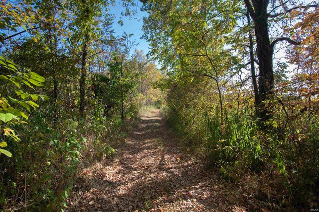 8384 E 350 N, Kendallville, IN 46755