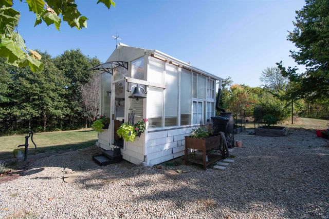 8384 E 350 N, Kendallville, IN 46755