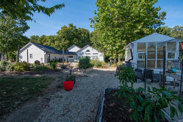 8384 E 350 N, Kendallville, IN 46755