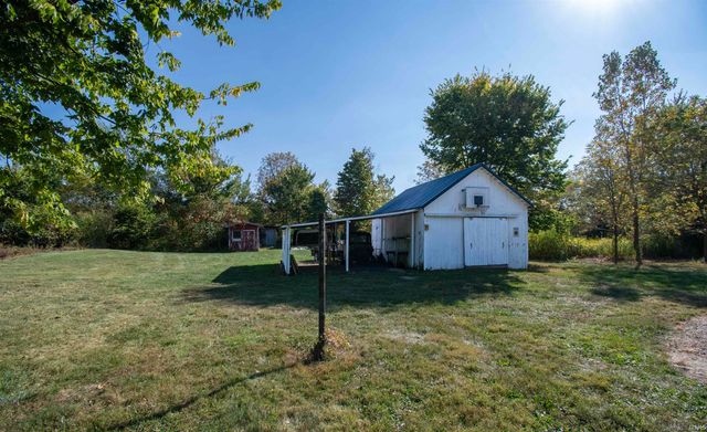 8384 E 350 N, Kendallville, IN 46755