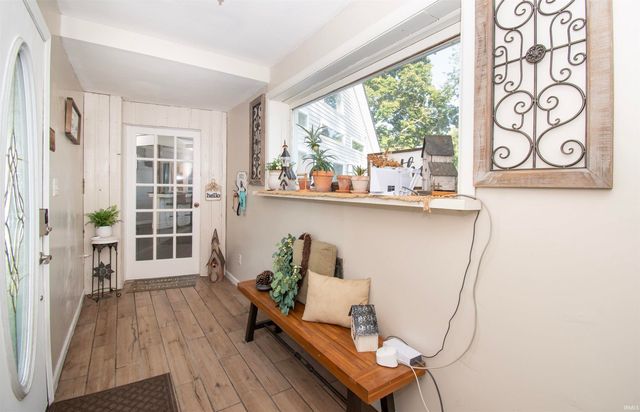 8384 E 350 N, Kendallville, IN 46755