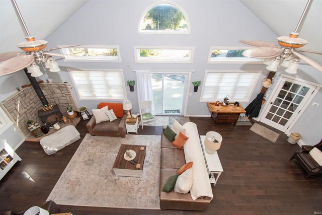 8384 E 350 N, Kendallville, IN 46755