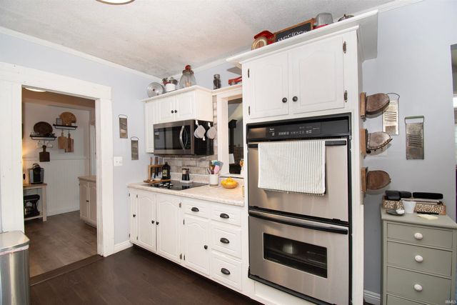 8384 E 350 N, Kendallville, IN 46755