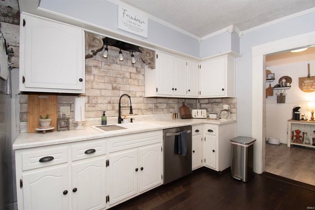 8384 E 350 N, Kendallville, IN 46755