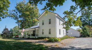 8384 E 350 N, Kendallville, IN 46755