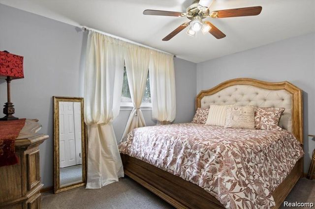 5009 Campbell Street, Dearborn Heights, MI 48125