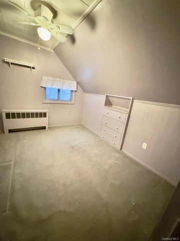 107 Ball Park Lane, Hicksville, NY 11801