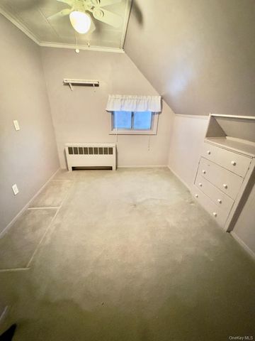 107 Ball Park Lane, Hicksville, NY 11801