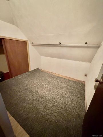 107 Ball Park Lane, Hicksville, NY 11801