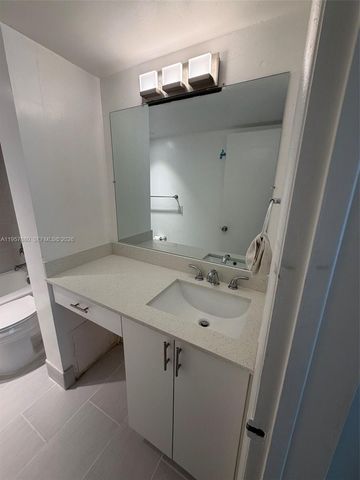 7851 Dunham Blvd 5, Miami, FL 33138