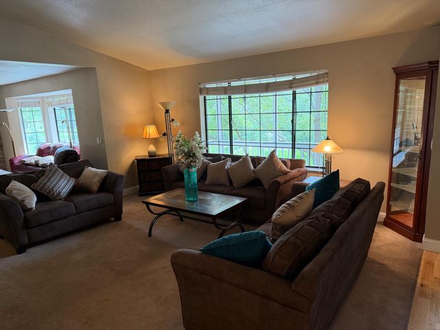 2960 Escondito Cir, Camino, CA 95709