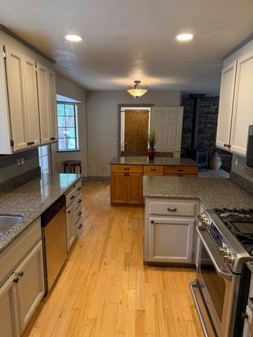 2960 Escondito Cir, Camino, CA 95709